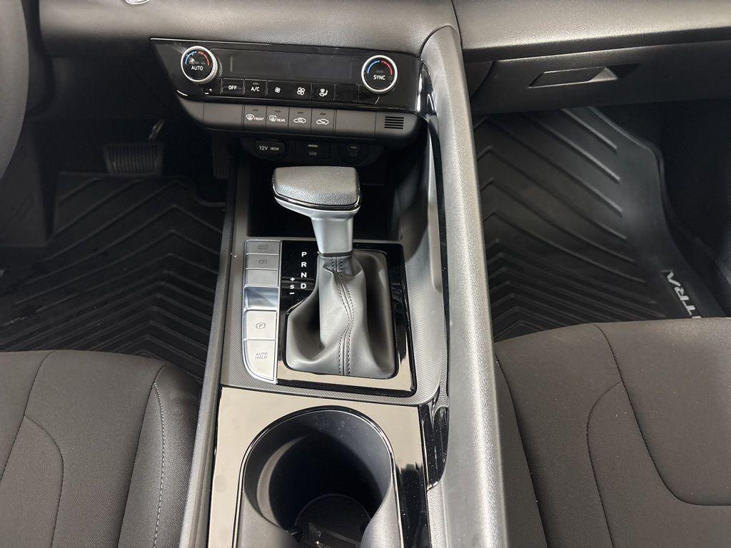 Thumbnail: 2025 Hyundai Elantra - 22