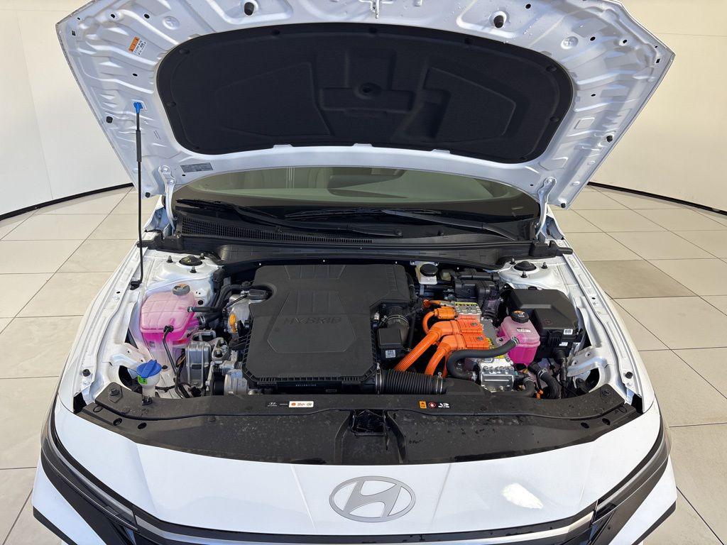 Thumbnail: 2025 Hyundai Elantra - 11