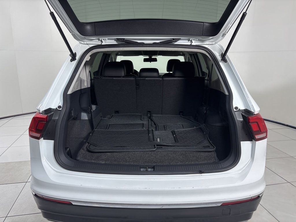 Thumbnail: 2018 Volkswagen Tiguan - 24