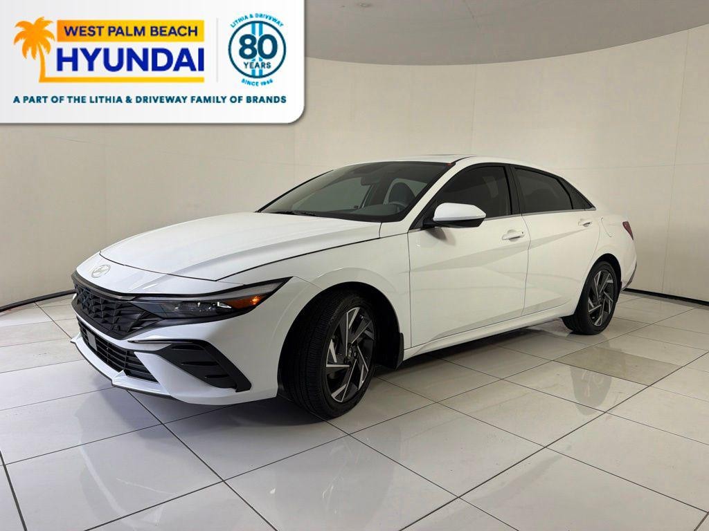 Certified 2025 Hyundai Elantra SEL Convenience Sedan