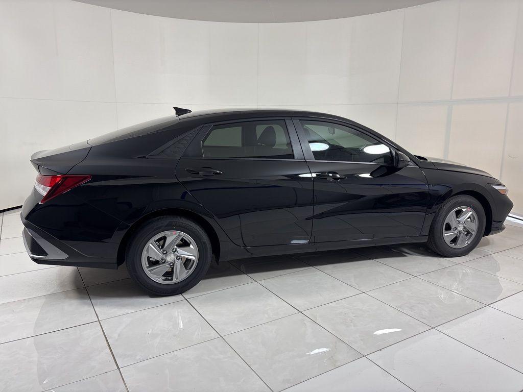 Thumbnail: 2026 Hyundai Elantra - 6