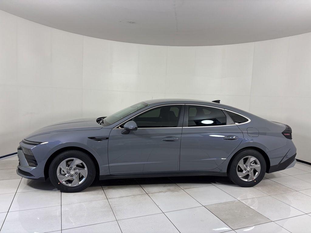 New 2026 Hyundai Sonata SE Sedan