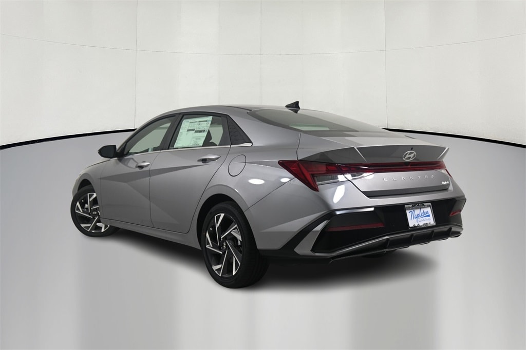 Thumbnail: 2025 Hyundai Elantra - 5