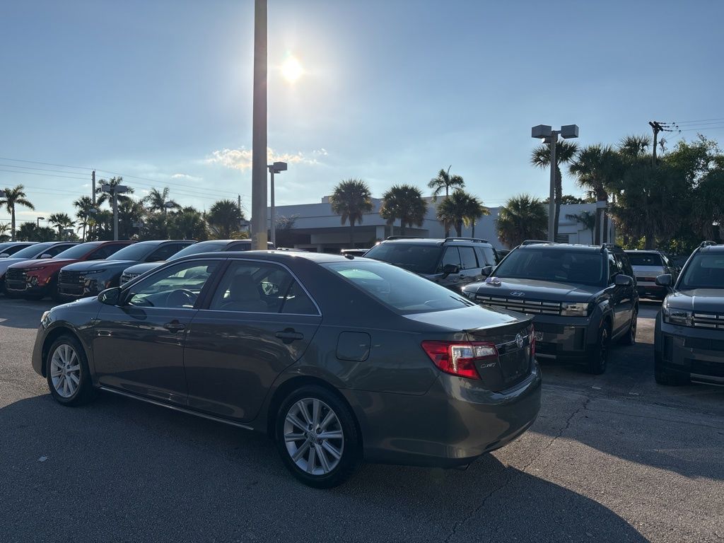 Thumbnail: 2012 Toyota Camry - 3