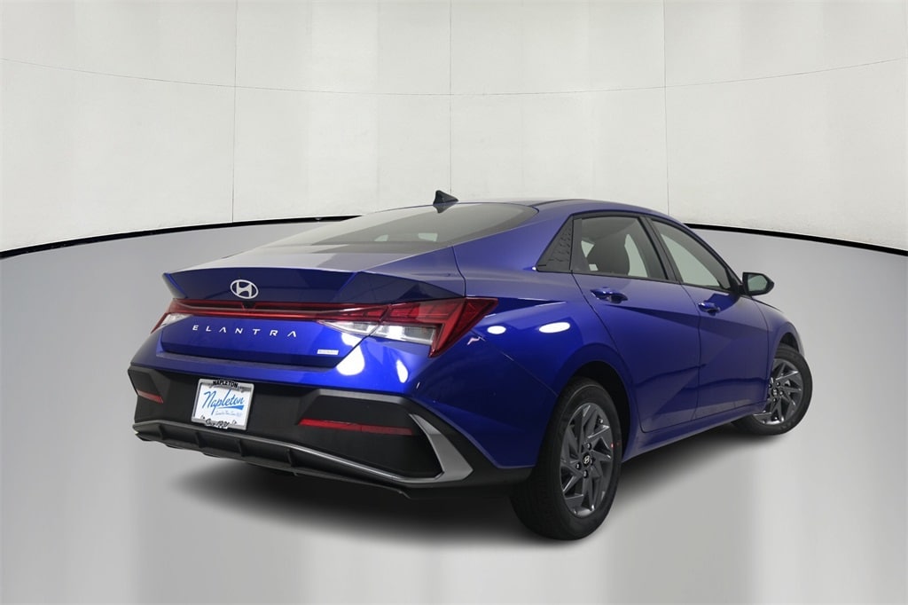Thumbnail: 2025 Hyundai Elantra - 7
