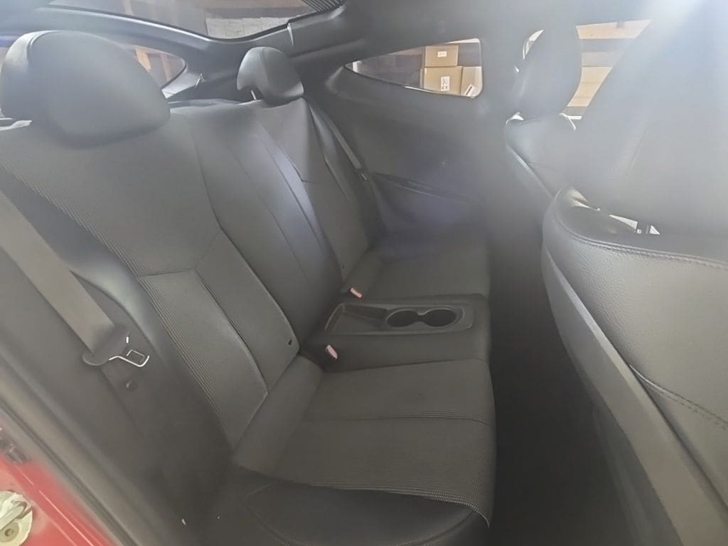 Thumbnail: 2016 Hyundai Veloster - 32