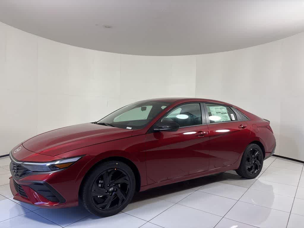 New 2026 Hyundai Elantra SEL Sport Sedan