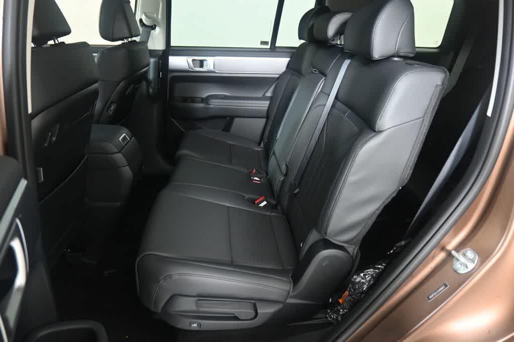 Thumbnail: 2025 Hyundai Santa Fe - 24