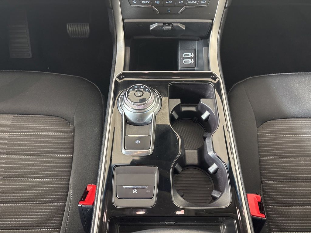 Thumbnail: 2019 Ford Edge - 22