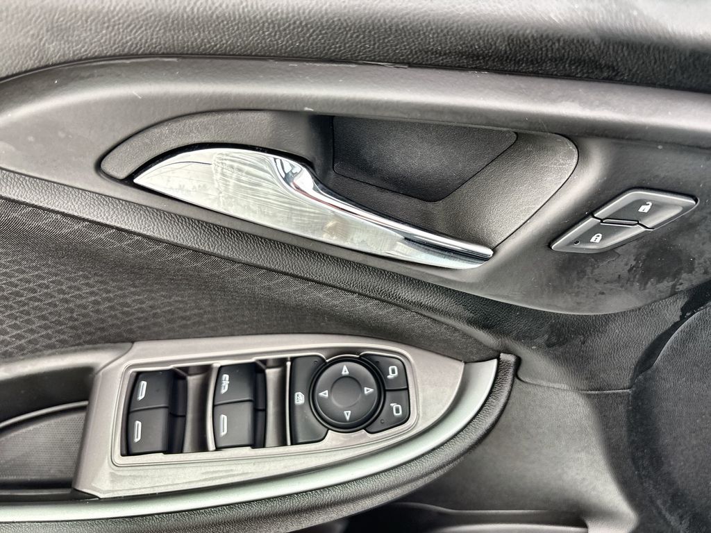 Thumbnail: 2024 Chevrolet Malibu - 15