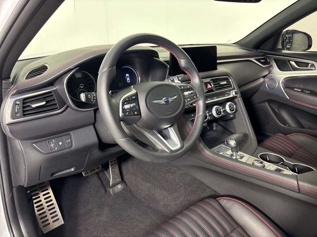 Thumbnail: 2023 Genesis G70 - 16