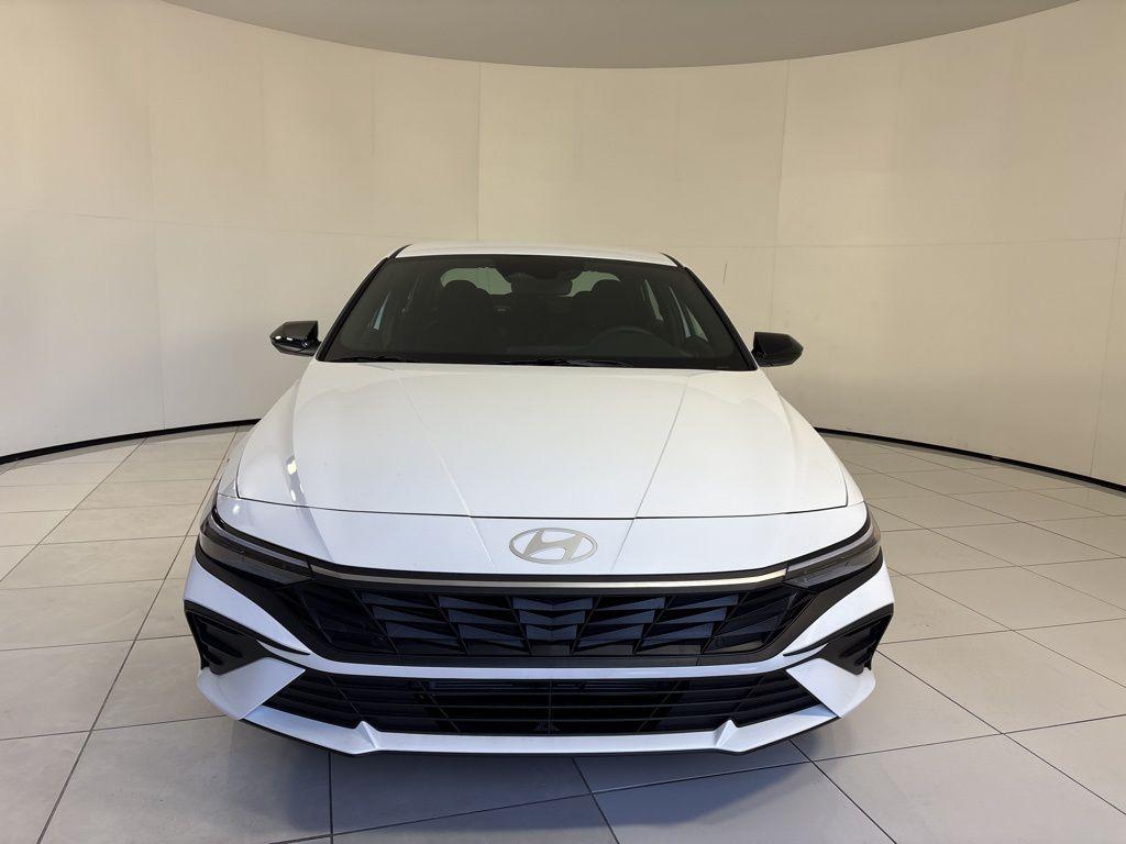 Thumbnail: 2025 Hyundai Elantra - 9