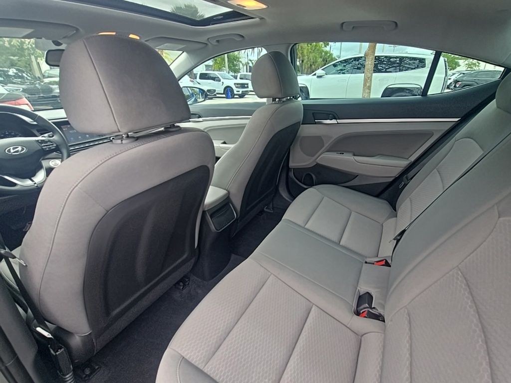 Thumbnail: 2019 Hyundai Elantra - 25