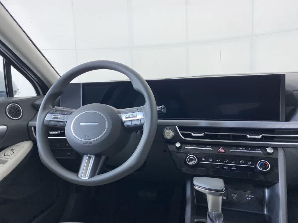 Thumbnail: 2025 Hyundai Sonata - 21