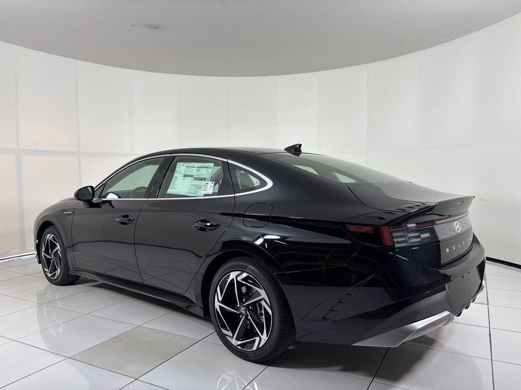 Thumbnail: 2026 Hyundai Sonata - 3