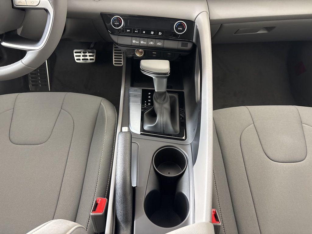 Thumbnail: 2026 Hyundai Elantra - 22