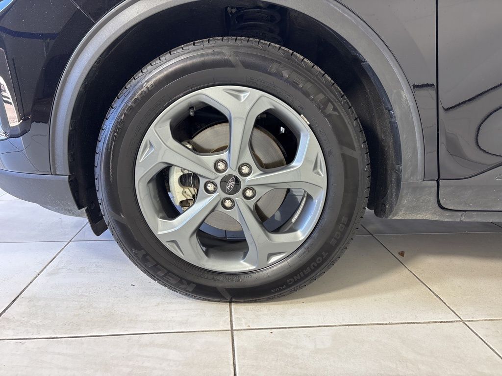 Thumbnail: 2025 Ford Escape - 9