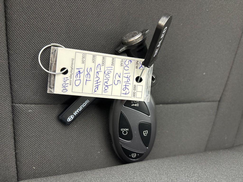 Thumbnail: 2025 Hyundai Elantra - 29