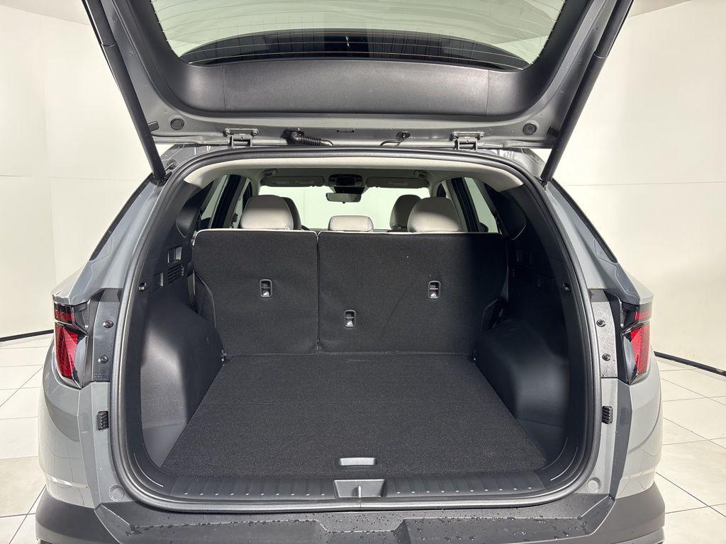 Thumbnail: 2026 Hyundai Tucson - 23