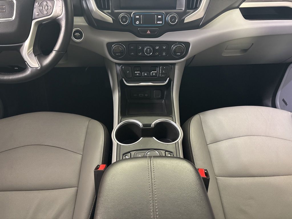 Thumbnail: 2021 GMC Terrain - 22