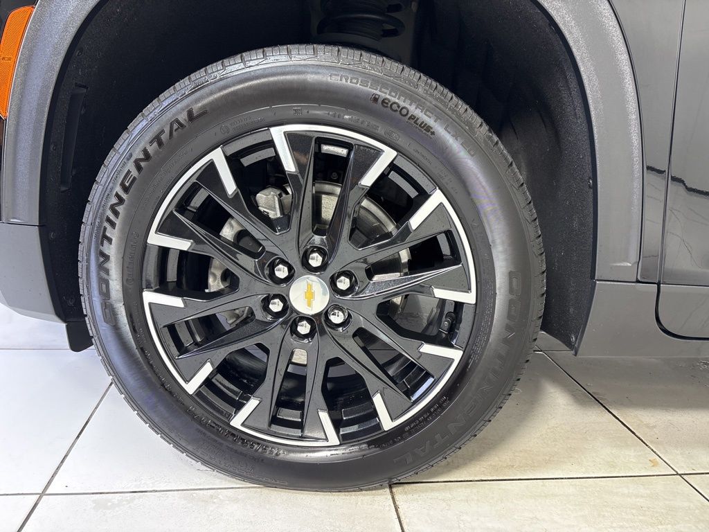 Thumbnail: 2025 Chevrolet Traverse - 9