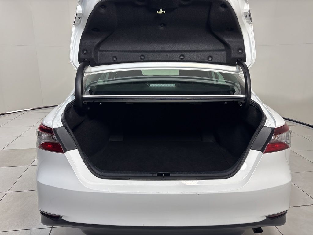 Thumbnail: 2023 Toyota Camry - 23