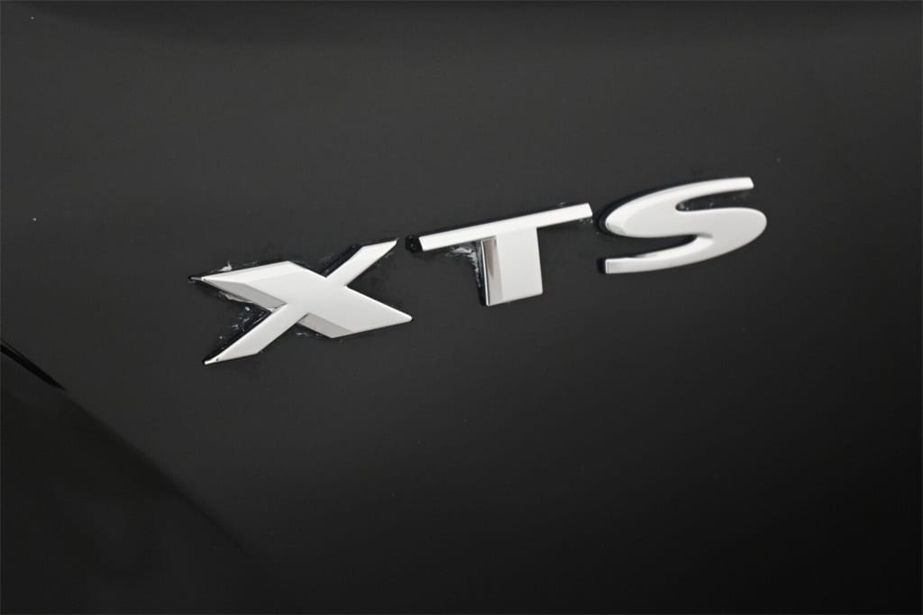 Thumbnail: 2018 Cadillac XTS - 8