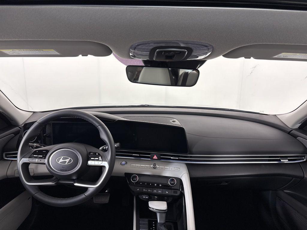 Thumbnail: 2026 Hyundai Elantra - 19