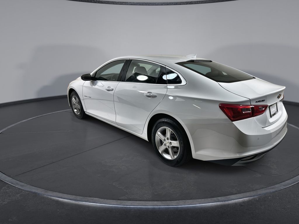 Thumbnail: 2024 Chevrolet Malibu - 6