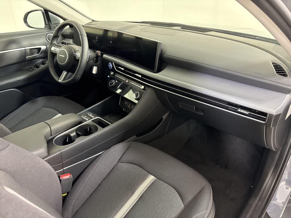 Thumbnail: 2025 Hyundai Sonata - 13