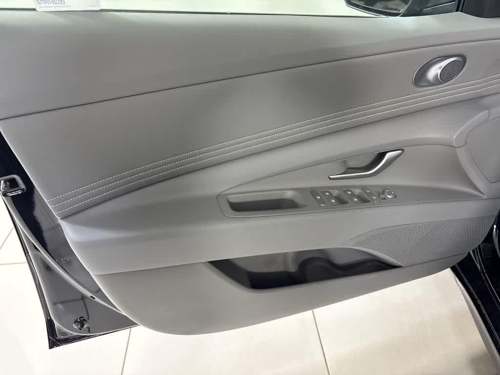 Thumbnail: 2025 Hyundai Elantra - 14