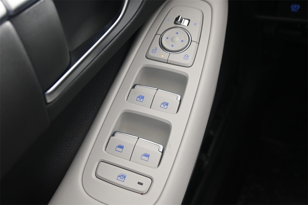 Thumbnail: 2025 Hyundai Sonata - 17