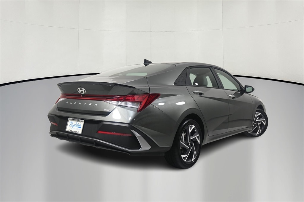 Thumbnail: 2025 Hyundai Elantra - 7