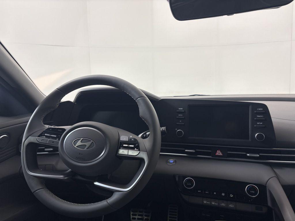 Thumbnail: 2026 Hyundai Elantra - 21