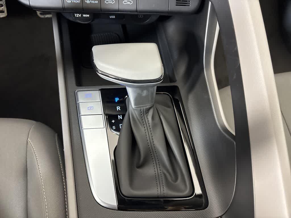 Thumbnail: 2025 Hyundai Elantra - 27