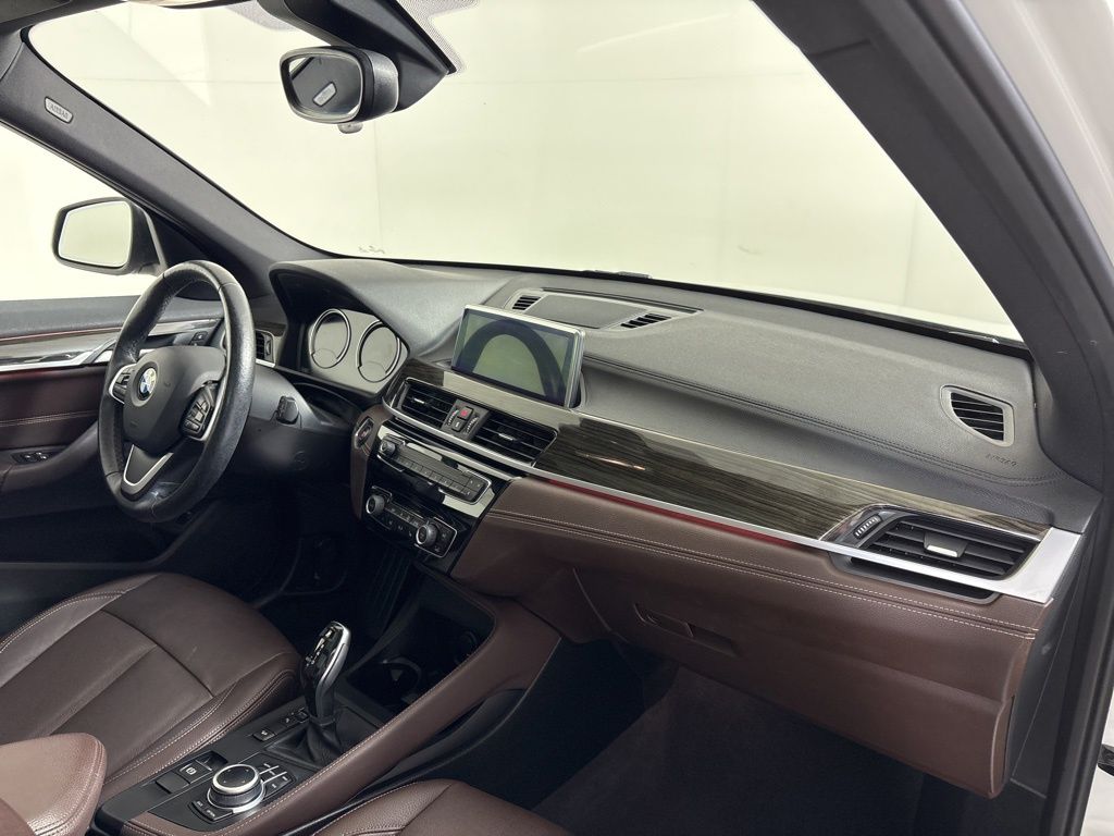 Thumbnail: 2021 BMW X1 - 13