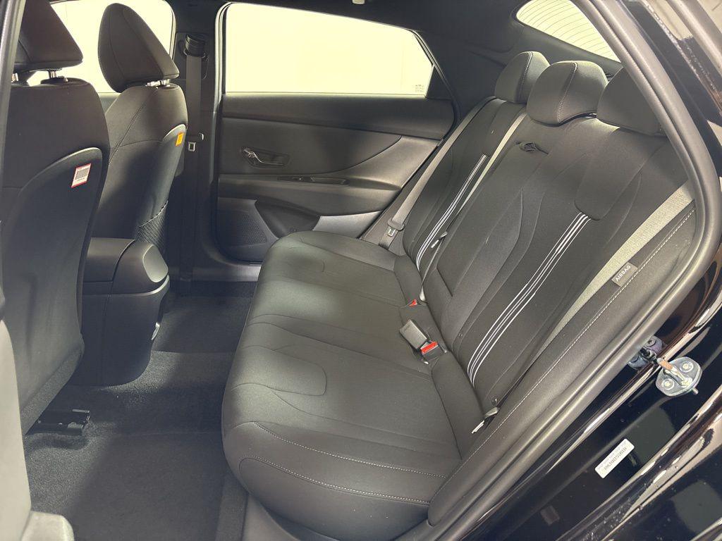 Thumbnail: 2026 Hyundai Elantra - 18