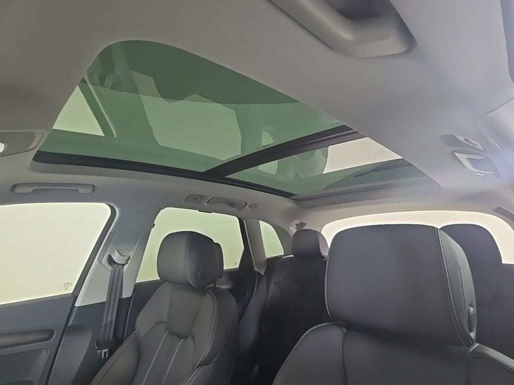 Thumbnail: 2024 Audi Q5 - 27