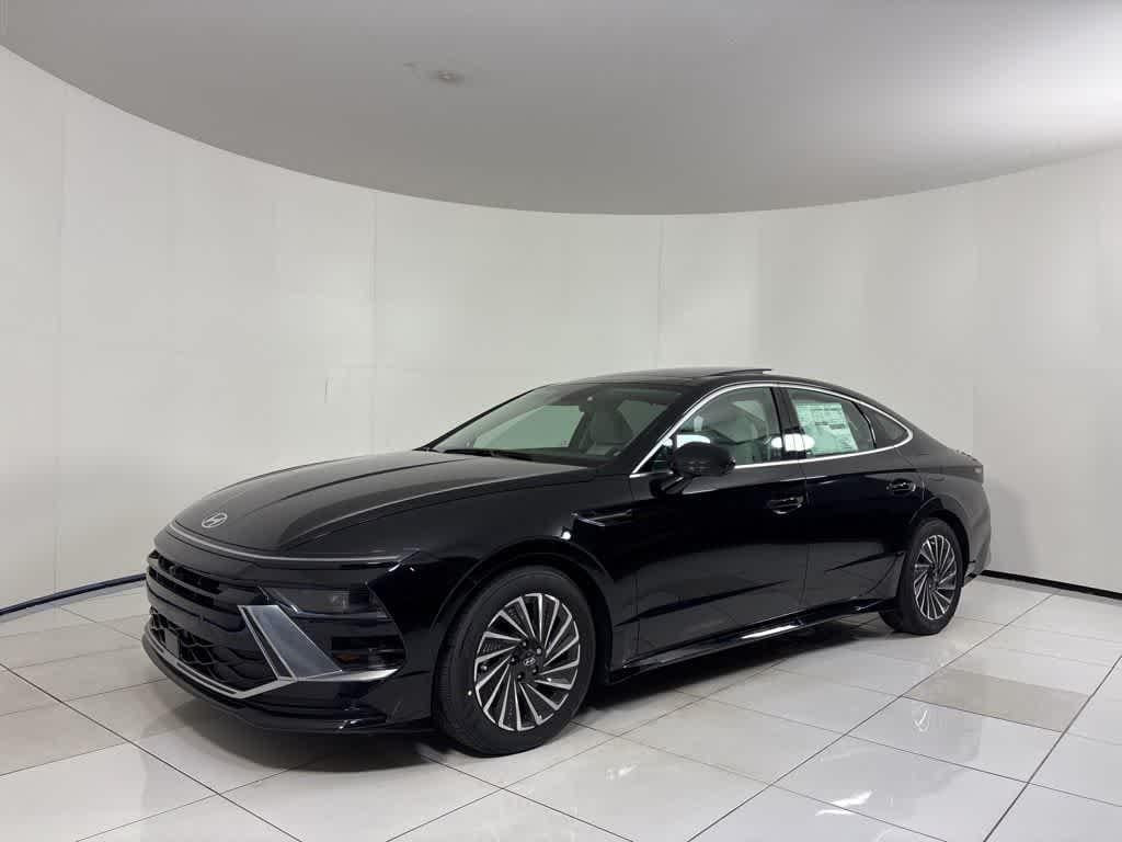 Thumbnail: 2025 Hyundai Sonata - 1