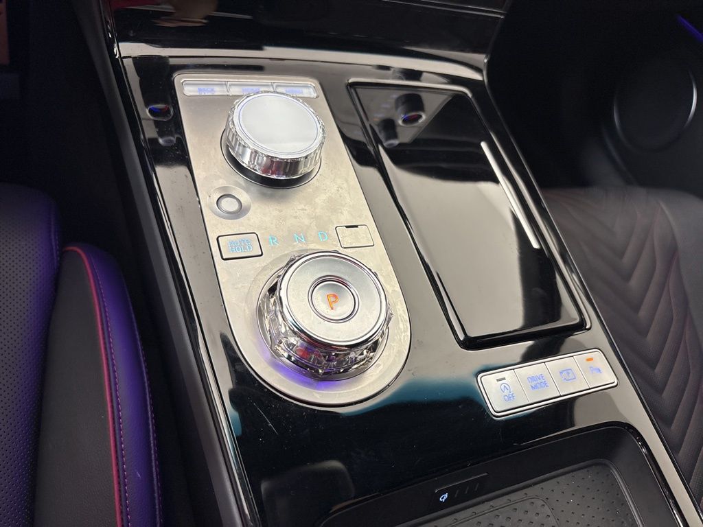 Thumbnail: 2025 Genesis G80 - 38