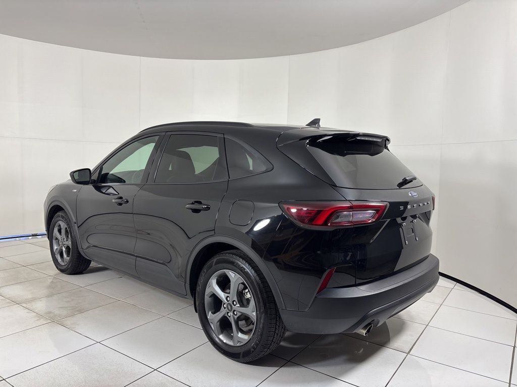 Thumbnail: 2025 Ford Escape - 3