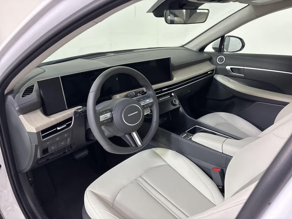 Thumbnail: 2025 Hyundai Sonata - 16