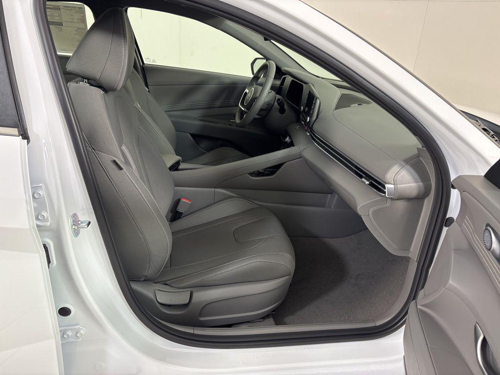 Thumbnail: 2026 Hyundai Elantra - 12