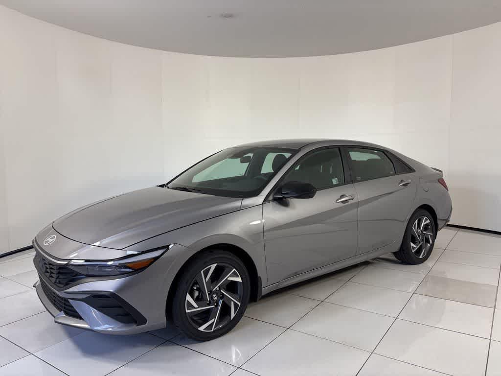 New 2025 Hyundai Elantra Hybrid SEL Sport Sedan
