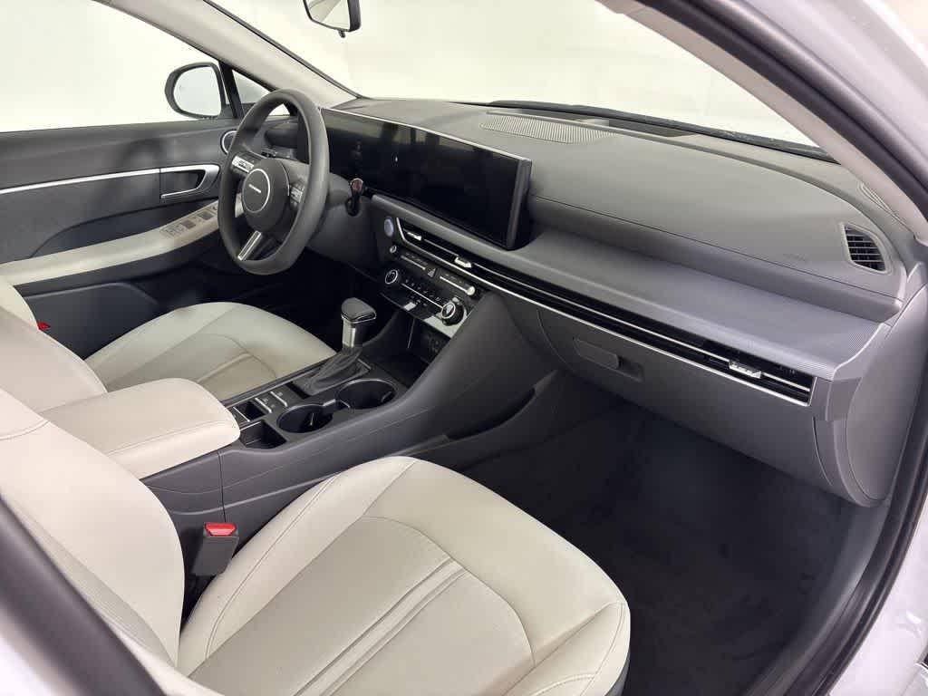 Thumbnail: 2025 Hyundai Sonata - 13