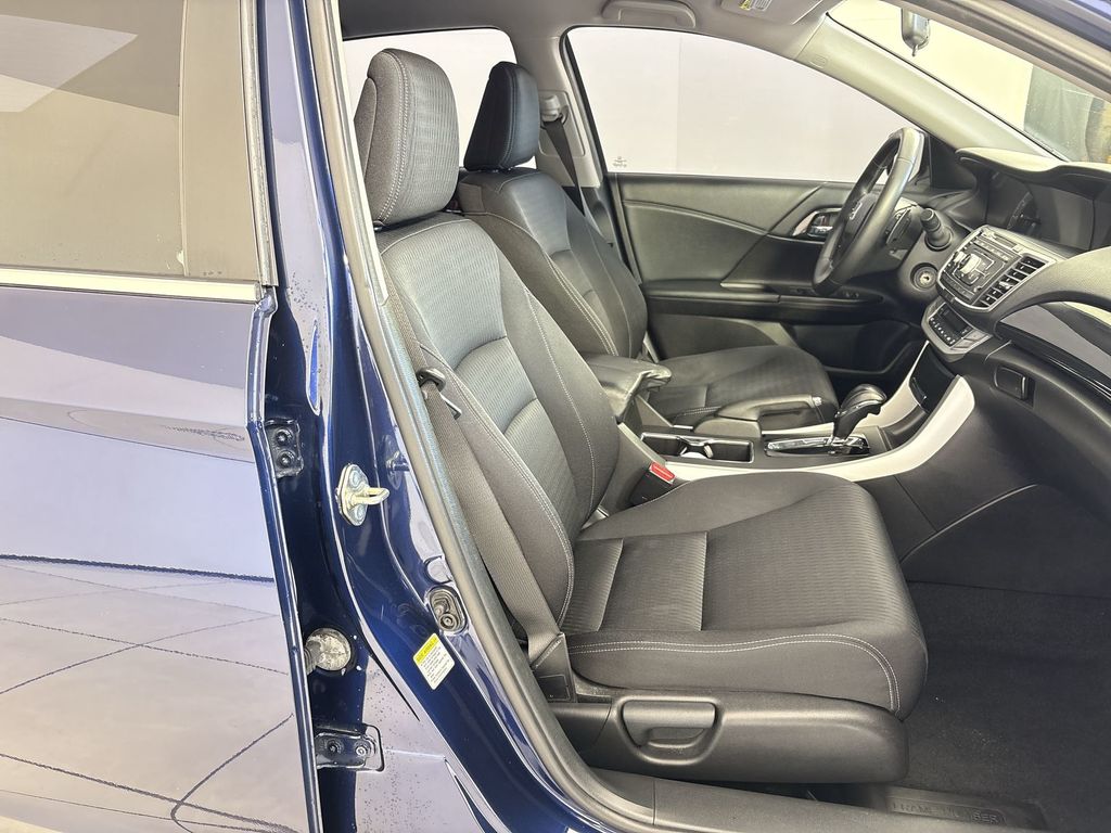 Thumbnail: 2015 Honda Accord - 24