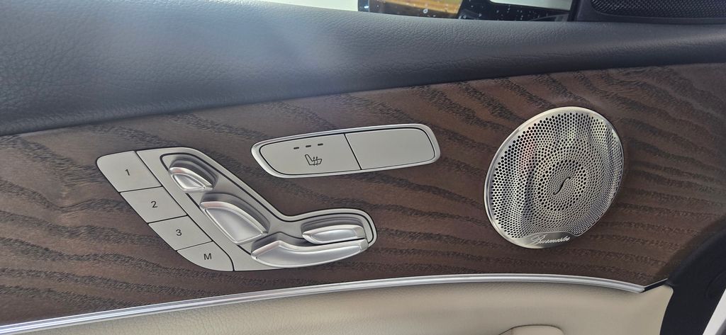 Thumbnail: 2023 Mercedes-Benz E-Class - 13