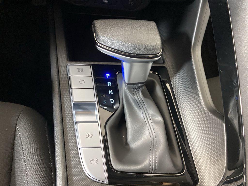 Thumbnail: 2025 Hyundai Elantra - 29