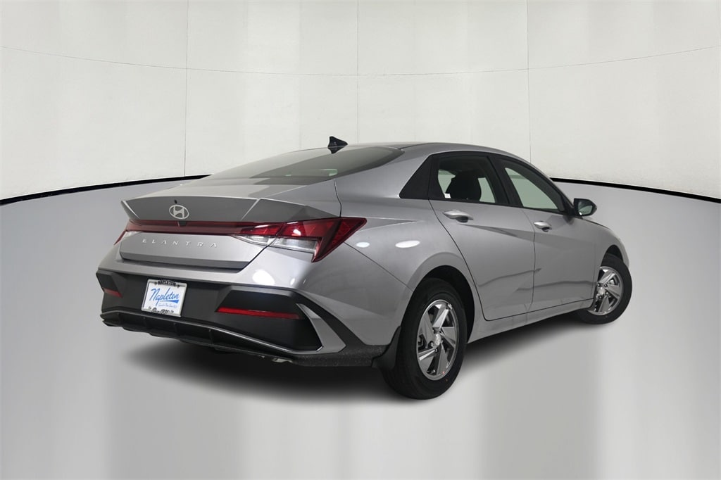 Thumbnail: 2025 Hyundai Elantra - 7