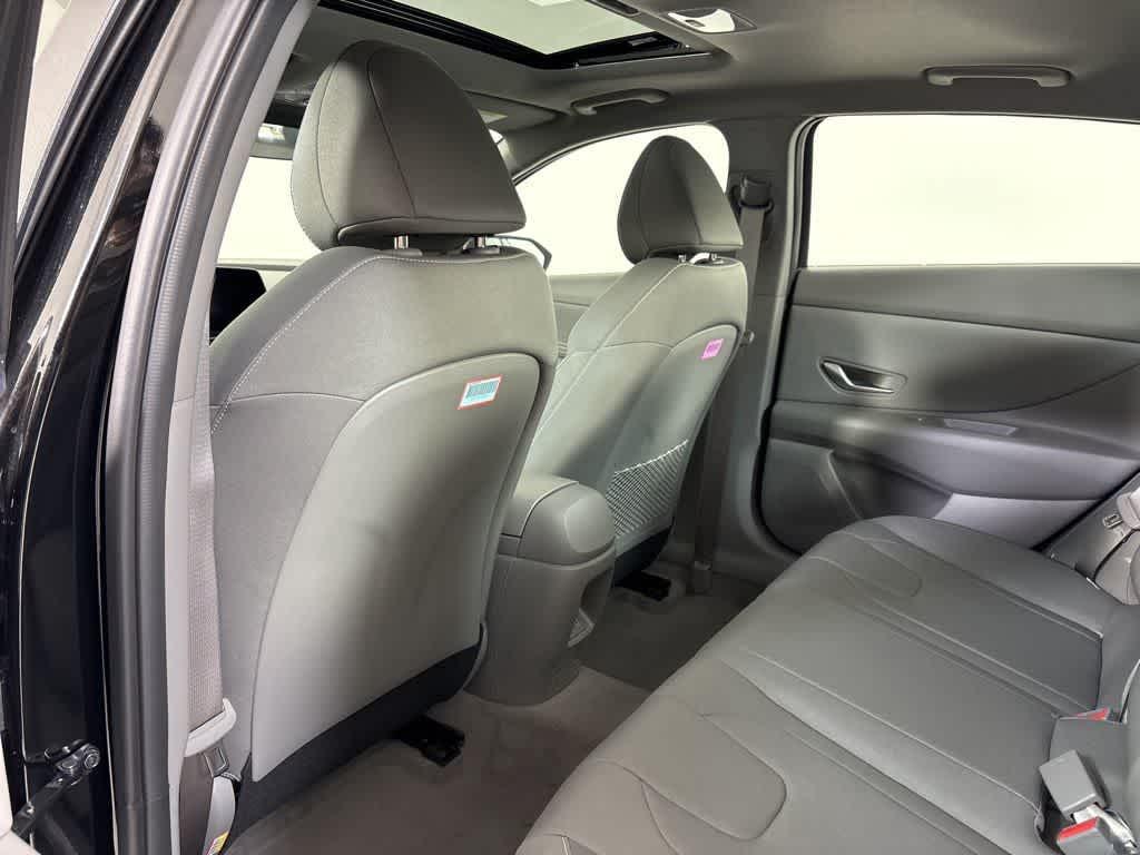 Thumbnail: 2025 Hyundai Elantra - 16